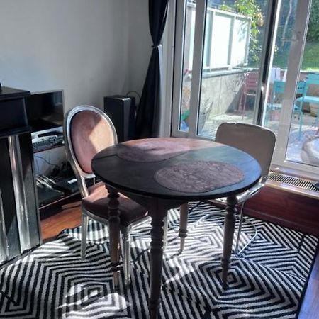 Studio A Louer Residence La Source Брюксел Екстериор снимка